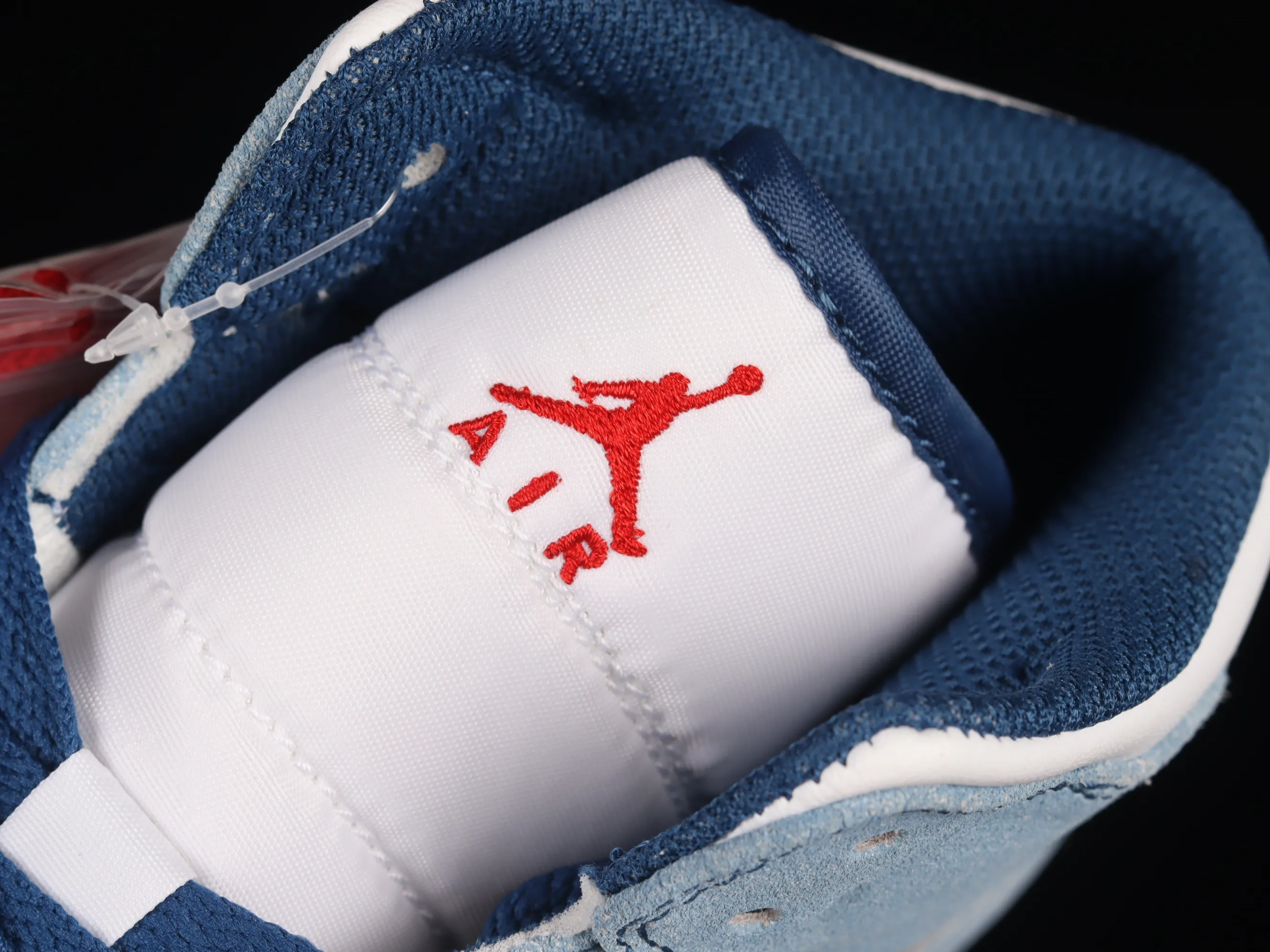 All categories Air Jordan Jordan series basketball shoes Air Jordan 1 Mid Air Jordan 1 Mid "French Blue" AJ1 Joe 1 washed blue mid-top basketball shoes DN3706-401